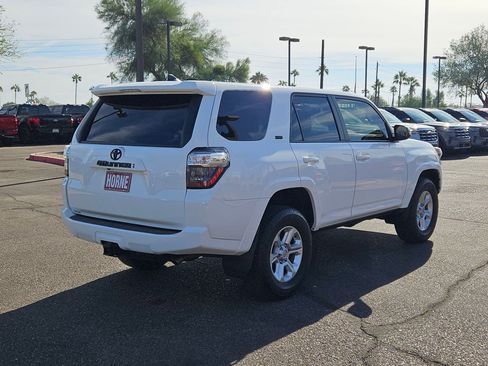 Used 2023 Toyota 4Runner SR5 Premium image 5