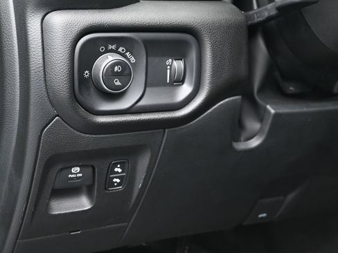Used 2023 RAM 1500 Big Horn AWD/4WD image 23