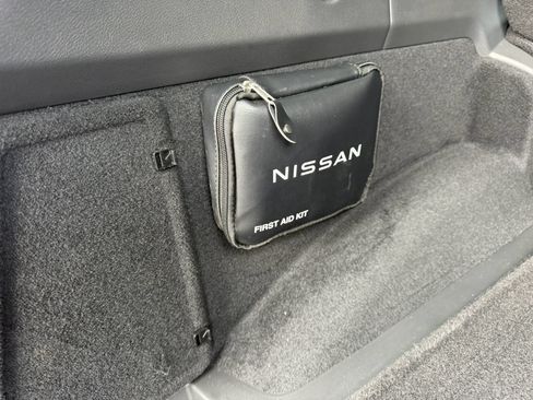 Used 2023 Nissan Rogue SV AWD/4WD image 37