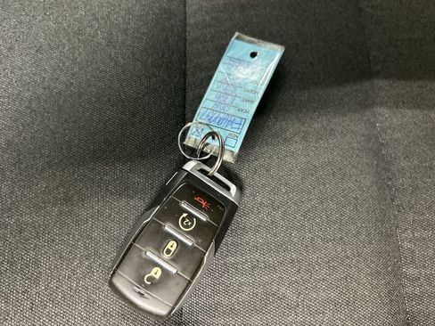 Used 2019 RAM 1500 Big Horn AWD/4WD image 12