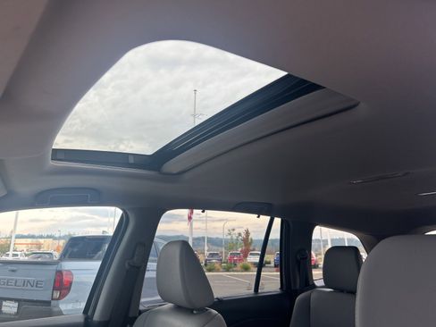 Used 2022 Honda Pilot Special Edition image 24