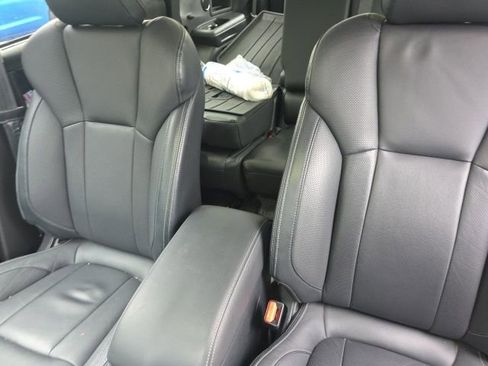 Used 2023 Subaru Ascent Limited w/ Technology Package image 5