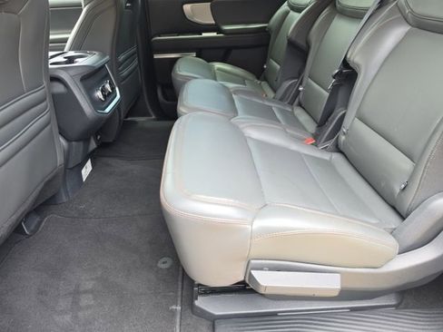 Used 2025 Ford Expedition Max Active RWD image 11