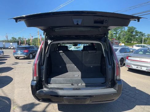 Used 2016 Cadillac Escalade Premium AWD/4WD image 18
