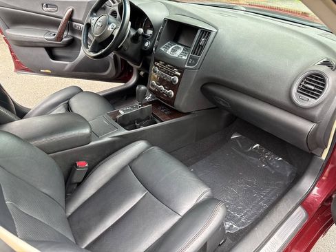 Used 2011 Nissan Maxima 3.5 SV w/ Premium Pkg FWD image 19