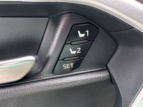 Used 2021 Toyota RAV4 XLE Premium AWD/4WD image 11