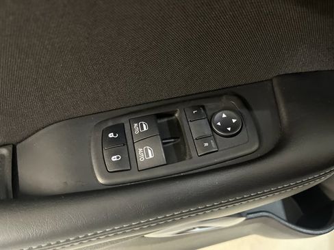 Used 2022 Dodge Challenger SXT w/ Blacktop Package image 18