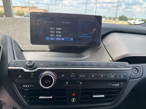 Used 2018 BMW i3 image 9