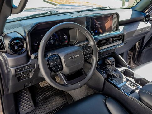 Used 2025 Toyota Land Cruiser 1958 image 17