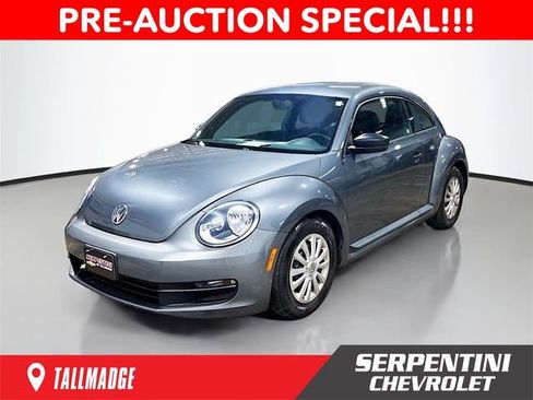 Used 2012 Volkswagen Beetle 2.5 FWD image 1
