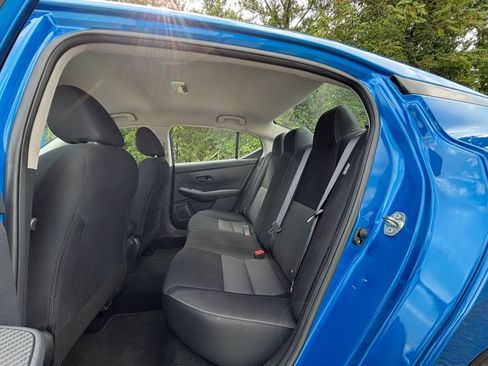 Used 2025 Nissan Sentra SV FWD image 23