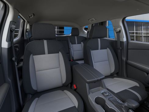 New 2026 Chevrolet Blazer LT FWD image 40