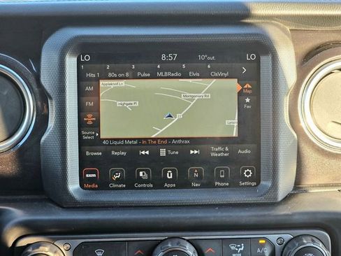 Used 2020 Jeep Wrangler Unlimited Sahara image 37