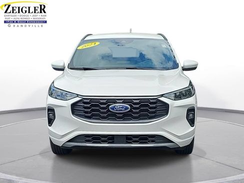 Used 2024 Ford Escape ST-Line Select AWD/4WD image 2