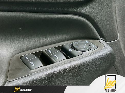 Used 2023 Chevrolet Equinox LT image 17