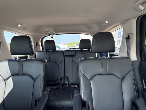 Used 2024 Honda Pilot EX-L image 12