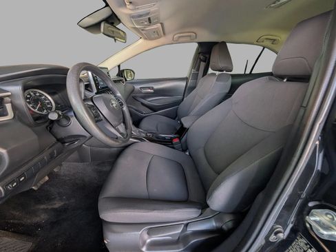 Used 2020 Toyota Corolla LE FWD image 19
