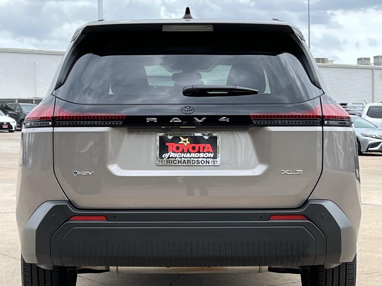 Used 2026 Toyota RAV4 XLE Premium FWD image 5