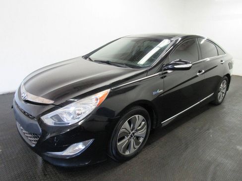 Used 2014 Hyundai Sonata Limited w/ Panoramic Sunroof Package 02 FWD image 1