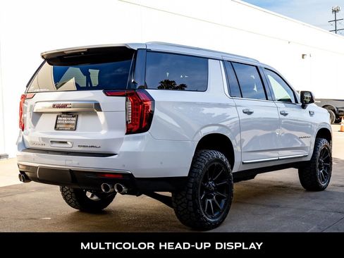 Used 2024 GMC Yukon XL Denali w/ Advanced Technology Package image 10