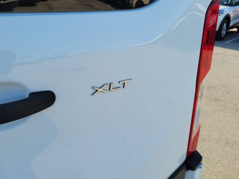 Used 2023 Ford Transit 350 XLT image 28