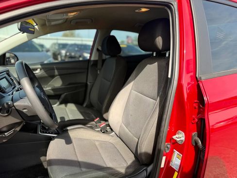 Used 2020 Hyundai Accent SE image 19