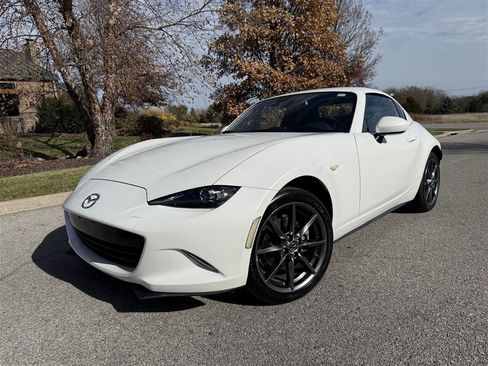 Used 2019 MAZDA MX-5 Miata RF Grand Touring image 1