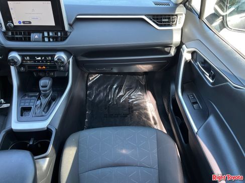 Certified 2025 Toyota RAV4 XLE AWD/4WD image 19