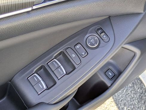 Used 2022 Honda Accord Sport image 13