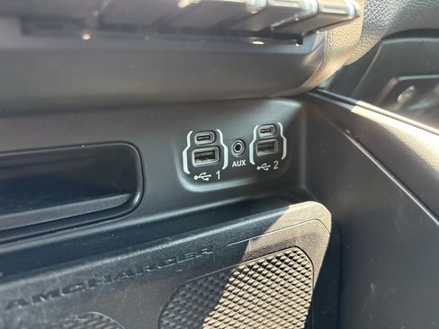 Used 2022 RAM 1500 Laramie AWD/4WD image 30