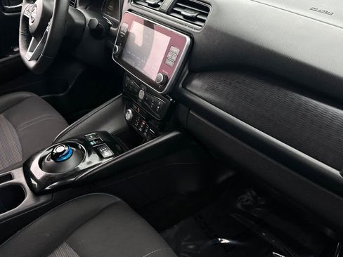 Certified 2024 Nissan Leaf SV Plus image 19