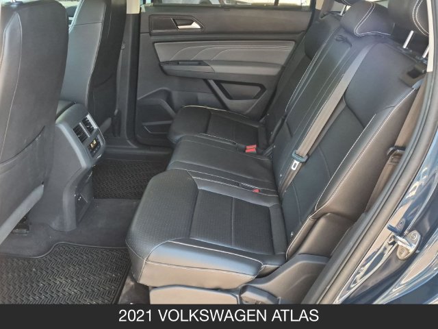 Used 2021 Volkswagen Atlas SEL R-Line w/ Atlas Adventure Package AWD/4WD image 20