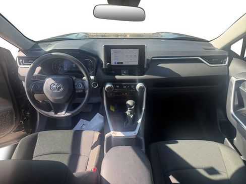 Used 2025 Toyota RAV4 XLE image 10