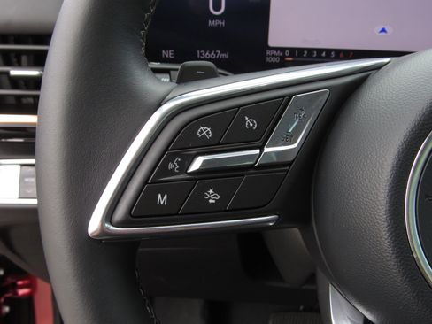 Used 2024 Buick Envision Avenir AWD/4WD image 25