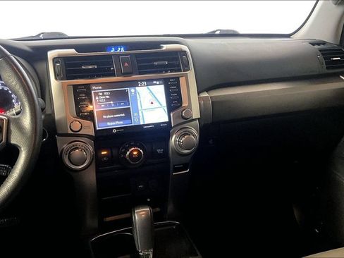 Used 2020 Toyota 4Runner SR5 Premium RWD image 5
