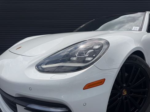 Certified 2018 Porsche Panamera 4 AWD/4WD image 12