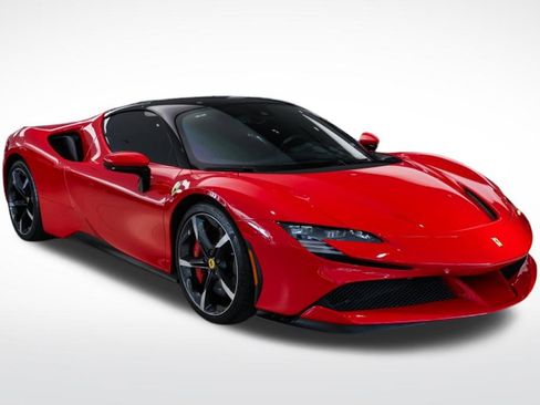 Used 2022 Ferrari SF90 Stradale AWD/4WD image 7