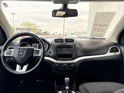 Used 2018 Dodge Journey SE w/ Popular Equipment Group image 17