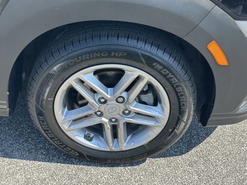 Used 2022 Hyundai Kona SE w/ Cargo Package FWD image 13