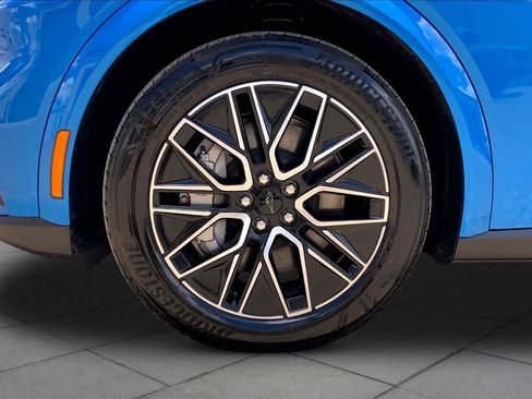 Used 2025 Ford Mustang Mach-E Premium RWD image 10