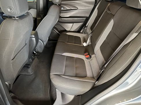 Used 2024 Chevrolet TrailBlazer LT w/ Convenience Package FWD image 21