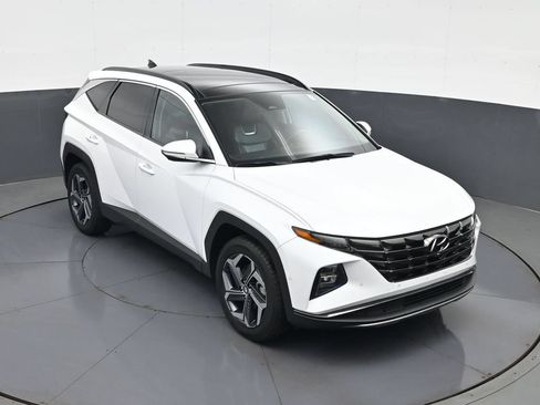 Certified 2022 Hyundai Tucson Limited AWD/4WD image 15