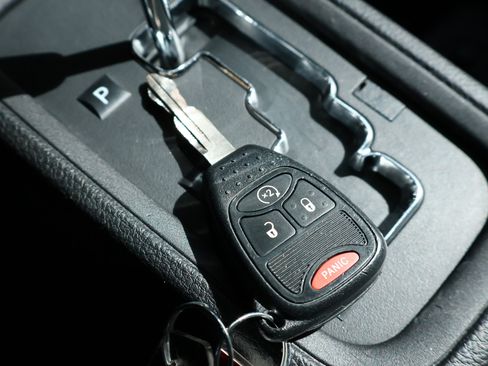 Used 2016 Jeep Wrangler Unlimited Rubicon image 20