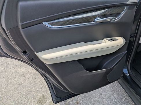 Used 2022 Cadillac XT5 Sportv image 24