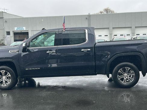 Used 2025 GMC Sierra 1500 SLT AWD/4WD image 4