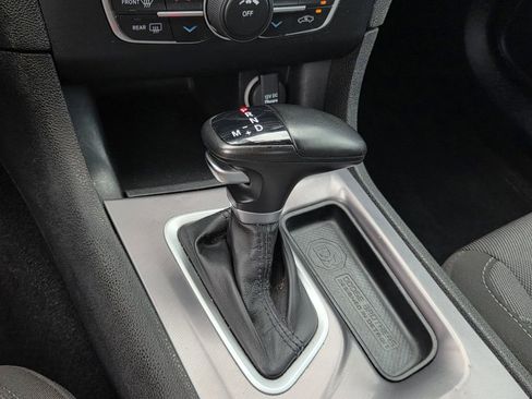 Used 2022 Dodge Charger SXT RWD image 17