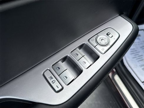 Used 2024 Hyundai Palisade Limited image 19