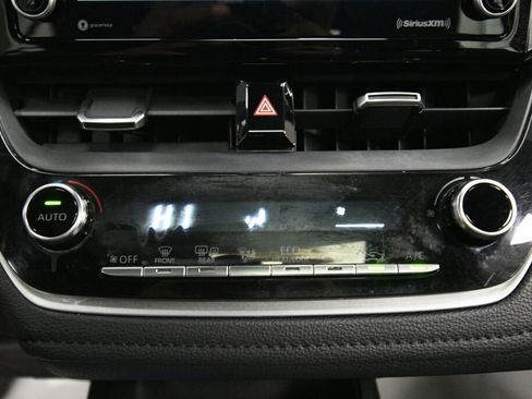 Certified 2022 Toyota Corolla SE image 15