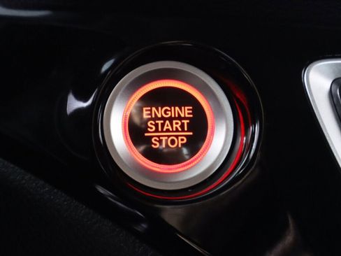 Used 2017 Honda Pilot Touring image 25