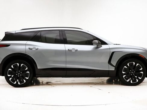 Used 2024 Chevrolet Blazer EV RS image 3